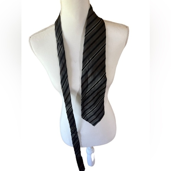 Giorgio Brutini Dark Gray and Black Diagonal Striped Tie - Picture 1 of 2